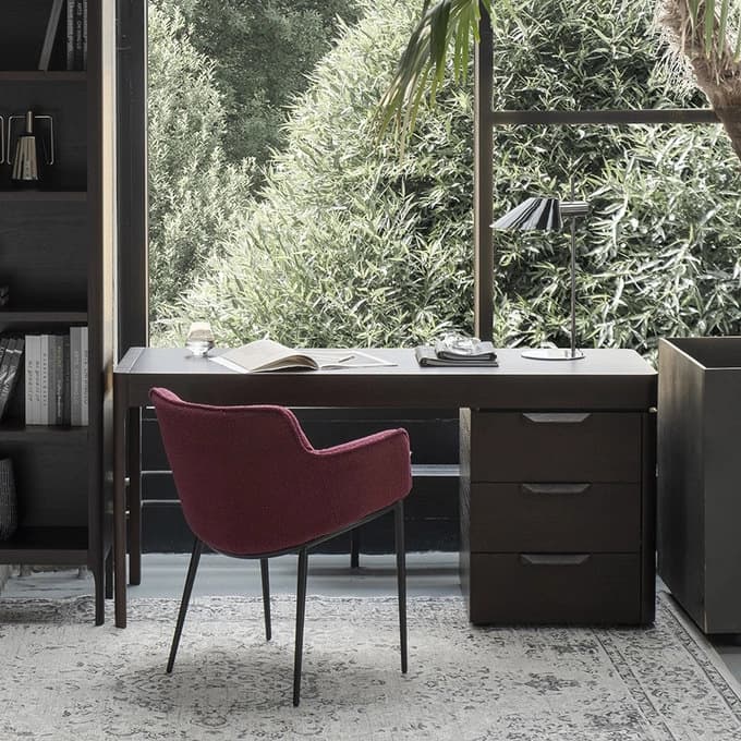 Письменный стол