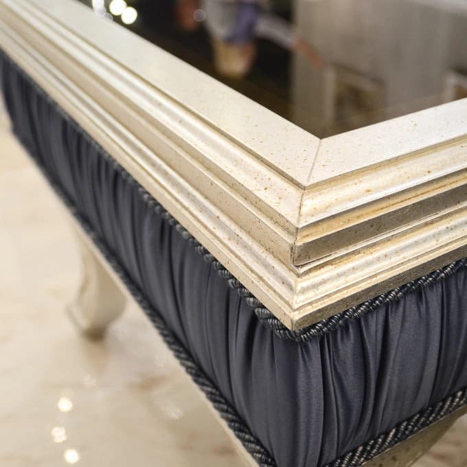 Приставной столик Sofia